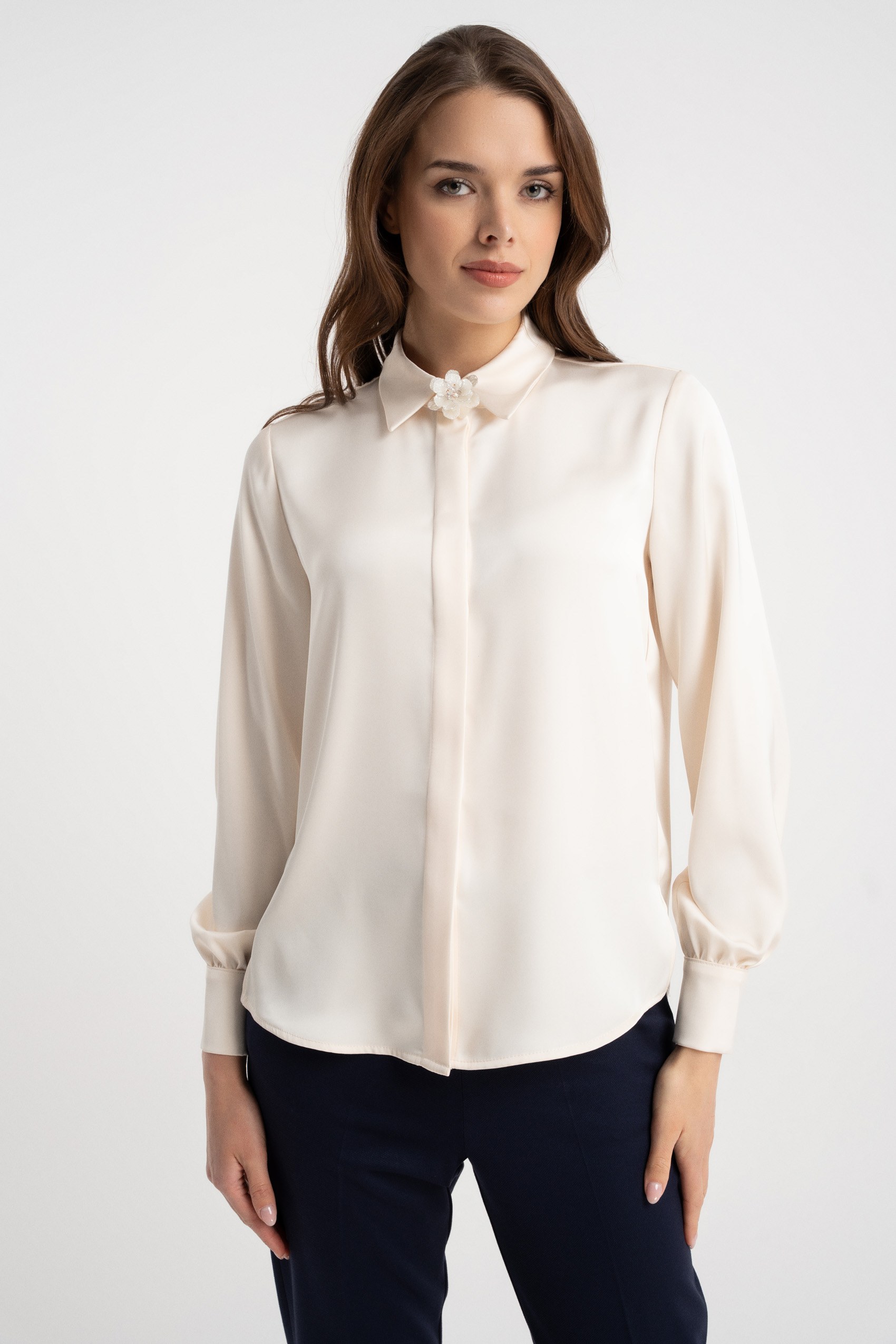 Bluzka Vera Satin Ecru AW25