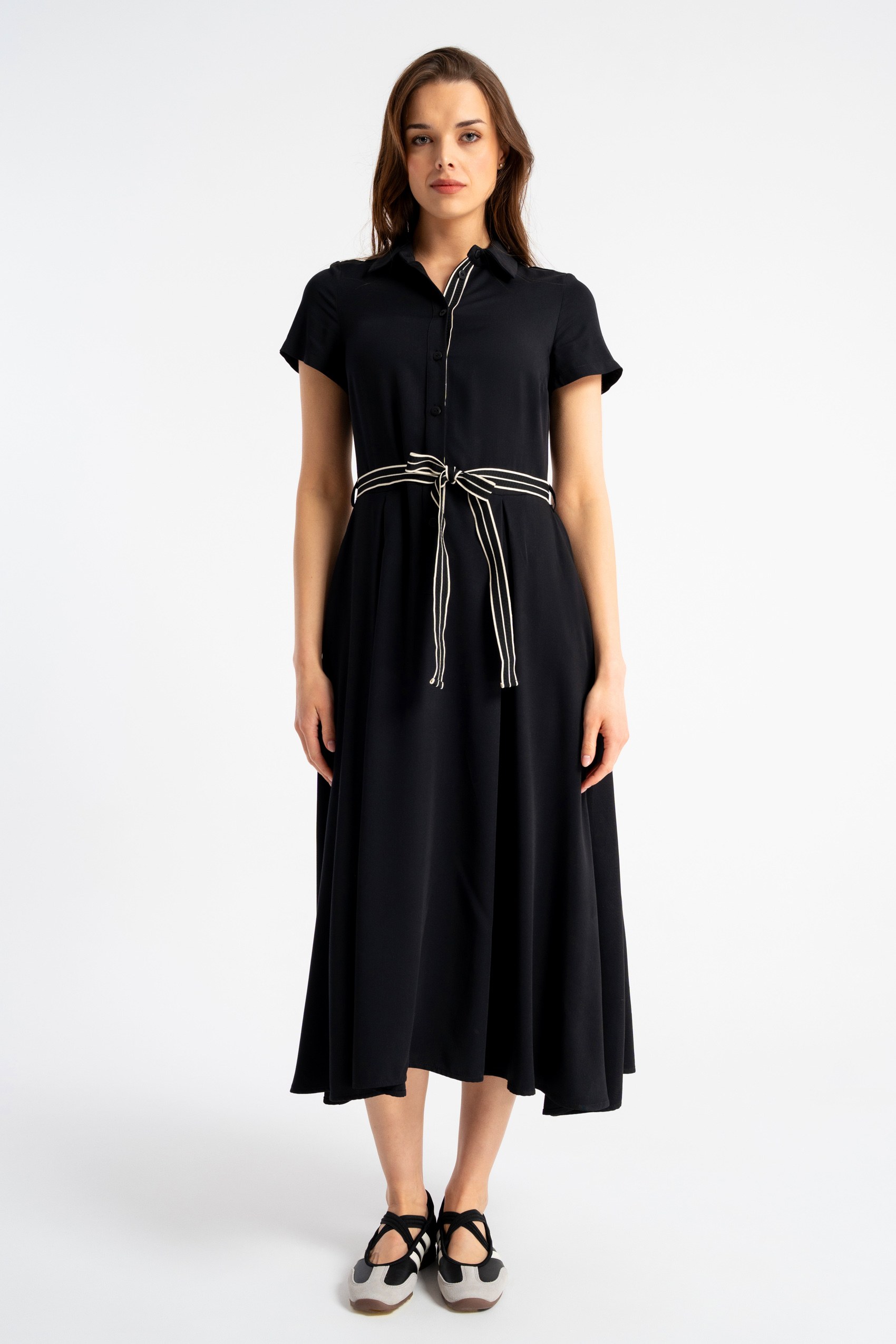 Sukienka Edna Black SS26