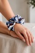 Gumka Scrunchie Blue Flowers